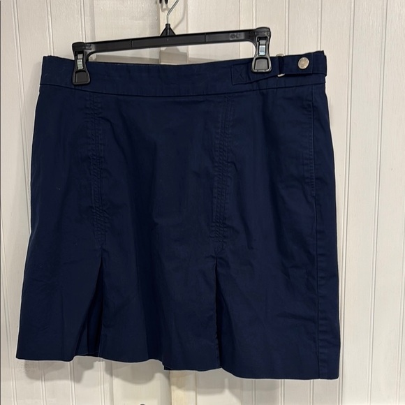 Tommy Hilfiger Golf:  Navy skort W/pockets, back zip, 98% cotton size 10. - Picture 1 of 9